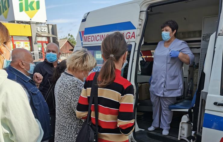 2021 m. rugpjūčio 18 d. VšĮ Varėnos pirminės sveikatos priežiūros centro darbuotojai vakcinavo rajono gyventojus nuo COVID-19 ligos prie prekybos centro „ IKI“ Sporto g.. Šio išvažiavimo metu buvo paskiepyti 67 asmenys.